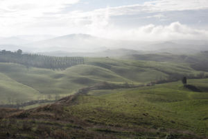 Reisefotografie Landschaftsfotografie Landschaft Italien Toskana Toscana Italia Nebel Hügellandschaft Hügel Aussicht Fernsicht