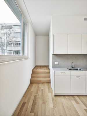 Architekturfotografie Überbauung Wylerhof Bern Mietwohnungen Wohnungsbau Küche Raumhöhe